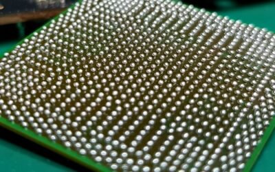 Reparaciones de chips BGA con reballing en iPhone.